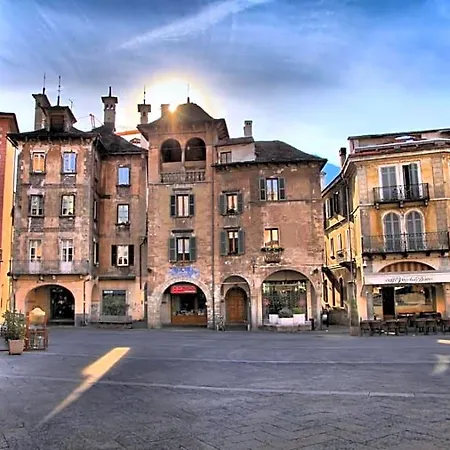 Dolce Casa Con Sauna E Cromoterapia Bed & Breakfast Domodossola